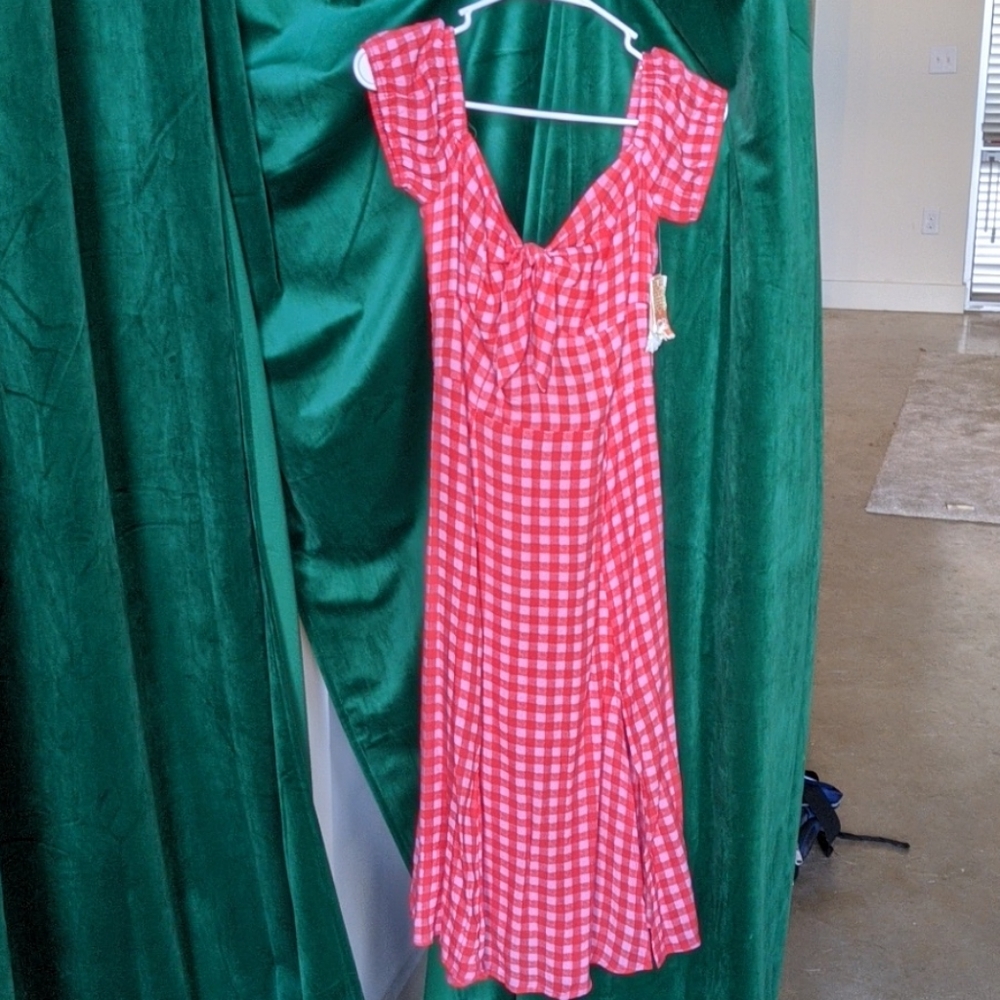 Gianni Bini midi dress